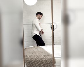 Facundo Antunes aka facundoantunes1 - 10-14-2023 OnlyFans Video - Me contratarías para que te baile  Te sentaría en la cama con las manos amarradas