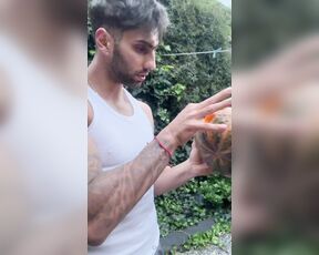 Facundo Antunes aka facundoantunes1 - 11-01-2023 OnlyFans Video - HALLOWEEN  Salgo a revisar el jardín de casa y mientras lo regaba veo una calabaza