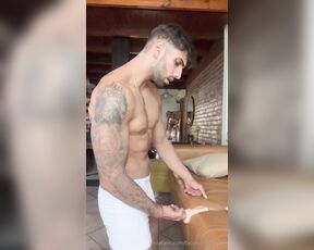 Facundo Antunes aka facundoantunes1 - 01-17-2024 OnlyFans Video - Mira lo que encontré  me imaginé que era tu hoyito rico que estaba atrapad en