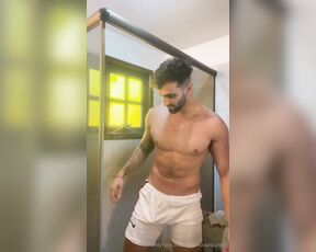 Facundo Antunes aka facundoantunes1 - 04-01-2024 OnlyFans Video - It was played, it was won and it was sweated  after winning the game I