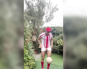 Facundo Antunes aka facundoantunes1 - 06-11-2024 OnlyFans Video - Antes de irme a jugar al fútbol hice unos jueguitos para entrar en calor  creo