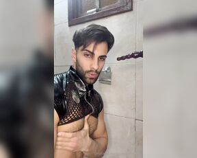 Facundo Antunes aka facundoantunes1 - 07-03-2024 OnlyFans Video - Oficial de policía  chupa dildo en el baño mientras está en su descanso  Me