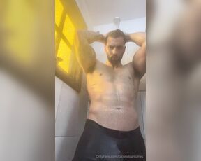 Facundo Antunes aka facundoantunes1 - 07-17-2024 OnlyFans Video - Uso mi jueguete masturbador por primera vez mientras me ducho  y créeme que es muy