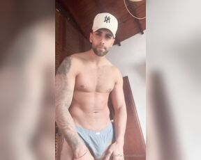 Facundo Antunes aka facundoantunes1 - 07-23-2024 OnlyFans Video - Siempre una taza de café  sabe mejor después de abrirte el culo y mandarte los