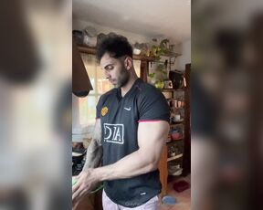 Facundo Antunes aka facundoantunes1 - 11-14-2024 OnlyFans Video - Recreando uno de los videos más aclamados del canal  Antes de irme a entrenar siempre