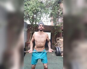 Facundo Antunes aka facundoantunes1 - 06-01-2020 OnlyFans Video - _Hoy entrenando sentí mucho calor y para refrescarme decidí quitarme la ropa y entrenar desnudó, acá