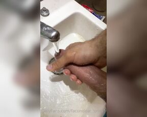 Facundo Antunes aka facundoantunes1 - 06-06-2020 OnlyFans Video - Pasándole el jabóncito a mi pija para que quede bien suavecita  Passing the soap on