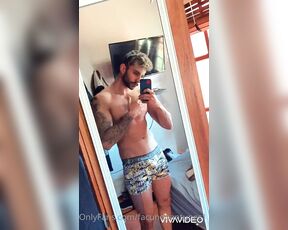 Facundo Antunes aka facundoantunes1 - 07-31-2020 OnlyFans Video - Hola mi amor te gusta como me queda mi nuevo bóxer Qué tal si jugamos Tu