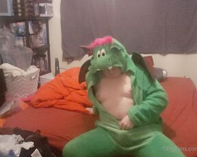 Slashman1 aka slashman215 - 07-12-2021 OnlyFans Video - Furry Dragon Strip And Play Sorry About The Second Half If The Video My Internet Went