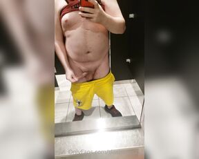 Slashman1 aka slashman215 - 07-27-2023 OnlyFans Video - Working Out At The Gym And Having Some Fun In The Locker Room After_wmwf