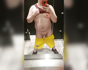 Slashman1 aka slashman215 - 07-27-2023 OnlyFans Video - Working Out At The Gym And Having Some Fun In The Locker Room After_wmwf