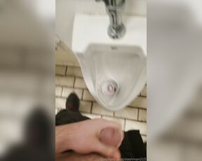 Slashman1 aka slashman215 - 10-12-2023 OnlyFans Video - Quick Cum In The Restroom While Out Shopping