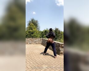 DamItsPhat aka thickertreat - 07-27-2021 OnlyFans Video - A little outdoor fun