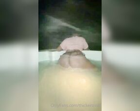 DamItsPhat aka thickertreat - 05-01-2022 OnlyFans Video - Hot tub fun  please come fuck me in here_coh4