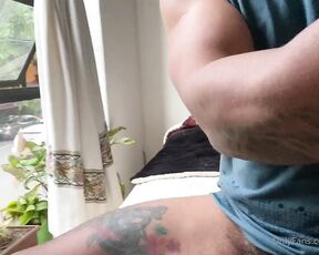 EduardoKV aka kv_eduardo - 08-17-2020 OnlyFans Video - Simulando que no me volteaban a ver mientras me la jalo frente a la ventana