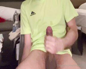 Biggest OnlyFans Twink aka biggesttwinkof - 04-21-2022 OnlyFans Video - Swipe to the end to see me cum