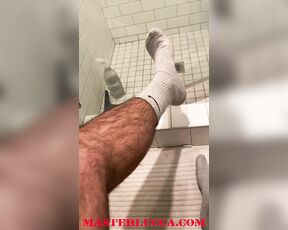 MASTER LUCCA aka masterlucca - 03-14-2020 OnlyFans Video - I get so horny when I show off my feet The smell of my socks