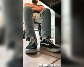 MASTER LUCCA aka masterlucca - 01-16-2022 OnlyFans Video - VERBAL SOCK AND FEET WORSHIP Get under my desk and obey MASTER LUCCA