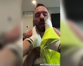 MASTER LUCCA aka masterlucca - 01-08-2022 OnlyFans Video - WEDGIE_ SOCK AND COCK WORSHIP  Such a hot lunch break Hes been begging to worship