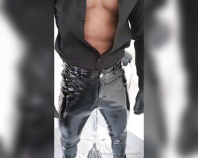 Muscle Leather aka muscleleather - 10-10-2023 OnlyFans Video - Worship your hot Masters bulge in my skintight pvc