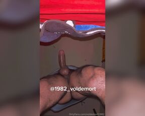 Lord Voldemort 1982 aka voldemort1982 - 11-07-2023 OnlyFans Video - Ayer me calente y ya era tarde y como no había Culito humano pues toco usar