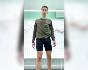 Marian aka marian_twink - 11-23-2022 OnlyFans Video - Do you like my outfit for training, its a little tight on my ass