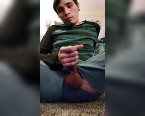 Onefallenboy aka onefallenboy28 - 02-13-2021 OnlyFans Video - Ripped a hole in my pants