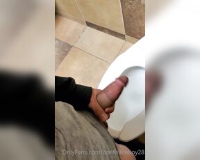 Onefallenboy aka onefallenboy28 - 02-20-2021 OnlyFans Video - Went back to that bathroom_91mr