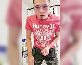 Onefallenboy aka onefallenboy28 - 05-29-2021 OnlyFans Video - Wish I didnt work today