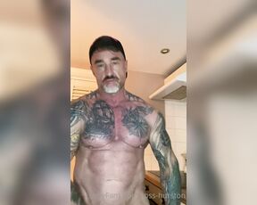 Ross Hurston aka ross-hurston - 09-08-2022 OnlyFans Video - Part 1 _ How Daddy gets big