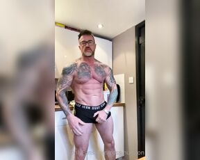 Ross Hurston aka ross-hurston - 12-19-2022 OnlyFans Video - I couldnt find the cheeky elf  so had a wank instead