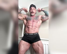 Ross Hurston aka ross-hurston - 12-09-2024 OnlyFans Video - Very Horny after all talk about my menatplay scene  had blow load in my pant