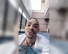 Zaah Wayne aka thegatopreto - 11-01-2021 OnlyFans Video - How my Halloween night was ended_3pay