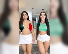 Vero Aguas aka veroaguasss - 09-17-2024 OnlyFans Video - Listos para abrir su regalito bbs Estreno mañana martes