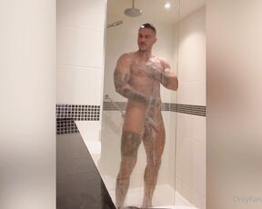 Zilv Gudel & Kai aka gudelzilv - 04-16-2022 OnlyFans Video - Hangover Fuck after a night out in London