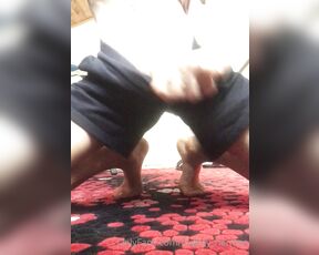 Hermes aka mighty_hermes - 10-31-2021 OnlyFans Video - I used to hide my penis in the posts bc i was rly insecure abt it