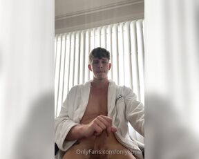 Dehlani aka onlykuper - 09-18-2020 OnlyFans Video - Someone asked for a video of me watching porn so enjoy