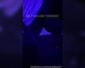 JamDown aka jamdownporn - 10-11-2020 OnlyFans Video - Getting mi hood suck in a black light