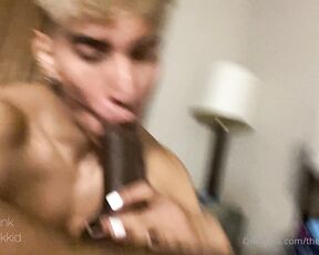 TheFullmetalTwunk aka thefullmetaltwunk - 08-13-2022 OnlyFans Video - slicknekkid and i know how to have a good time