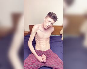 Craig Kennedy aka craigkennedy OnlyFans - I always get horny when I put on these pyjama pants Enjoy me fucking