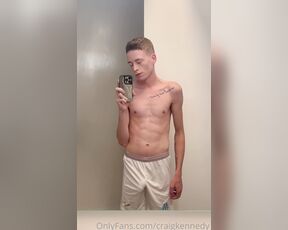 Craig Kennedy aka craigkennedy OnlyFans - Cumming through my shorts Leave a tip if you appreciate this video or you want