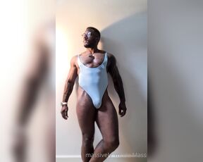 Amadeus aka massively_mode - 10-15-2020 OnlyFans Video - Just a quick poseinnthe unitard it feel great, will do long video soon