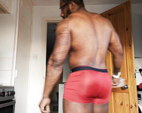 Amadeus aka massively_mode - 01-18-2020 OnlyFans Video - Morning breakfast