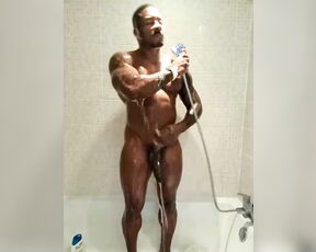 Amadeus aka massively_mode - 11-16-2020 OnlyFans Video - Stream started at 11162020 1053 am Post workout shower