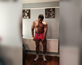 Amadeus aka massively_mode - 12-19-2018 OnlyFans Video - Love these shorts andrewchristian