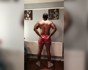 Amadeus aka massively_mode - 12-19-2018 OnlyFans Video - Love these shorts andrewchristian