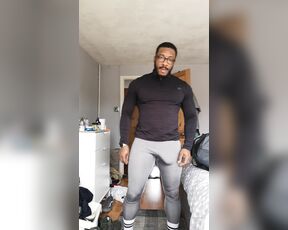 Amadeus aka massively_mode - 02-13-2020 OnlyFans Video - Trying to go to the gym, but I guess Ive got other ideas