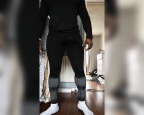 Amadeus aka massively_mode - 03-05-2020 OnlyFans Video - Always so horny after the gym also has been leg day