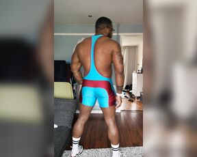 Amadeus aka massively_mode - 03-17-2020 OnlyFans Video - More bug cock this week as I will be at home for 6 days