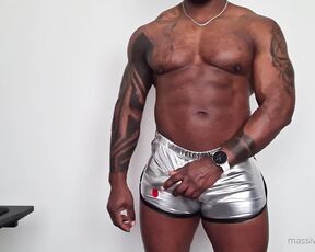 Amadeus aka massively_mode - 02-23-2021 OnlyFans Video - Them 70s style shorts got my all hornet for cock, so got the new 8